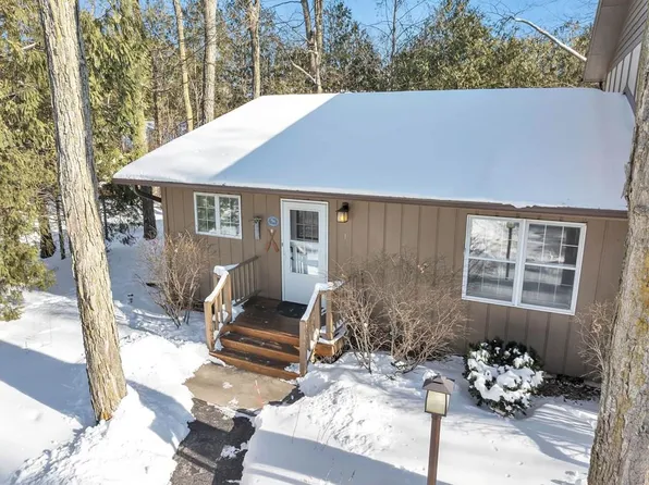 2188 Skogland Ct #J-1, Unit, WI 54234