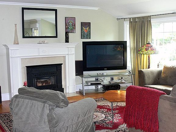 2nd image of 1112 Mirabella Ave