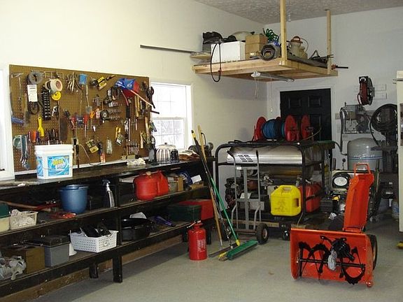 Interior of workshop/outbuilding