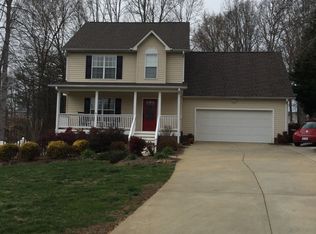 7903 Cress Ct, Oak Ridge, NC 27310