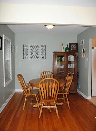 3rd image of 887 Dewberry Ct