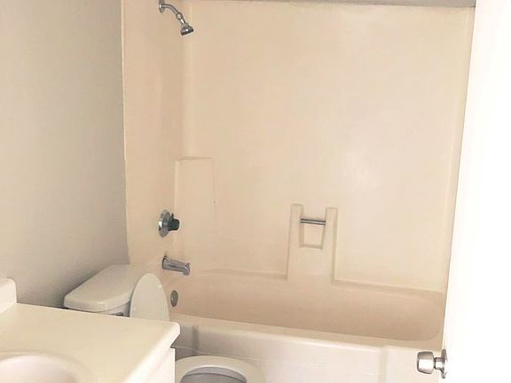 5th image of 1483 E Lynwood Dr APT 11