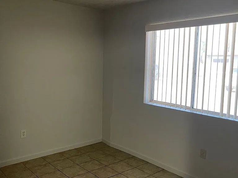 2710 McCulloch Blvd N — Photo 10