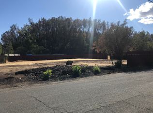 2081 Kenyon Dr, Redding, CA 96001