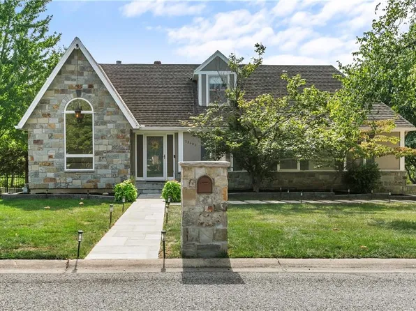 13403 W 82nd St, Lenexa, KS 66215
