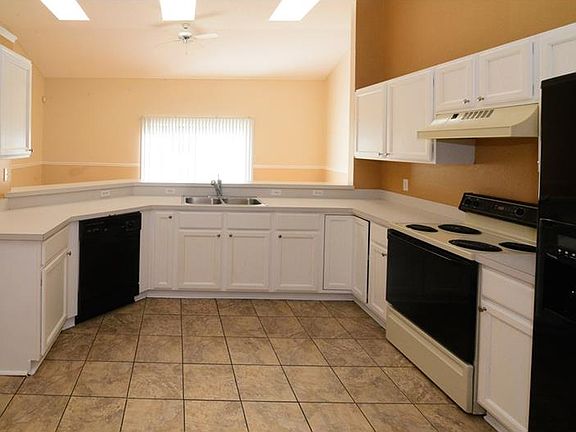3rd image of 4179 Quail Wood Dr