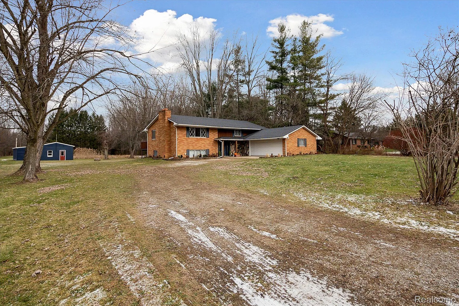 10353 Willow Rd photo 1