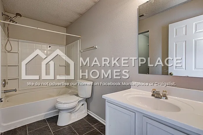 2108 Bridlewood Dr — Photo 12