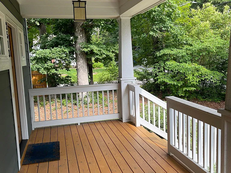 2513 Francis St — Photo 8
