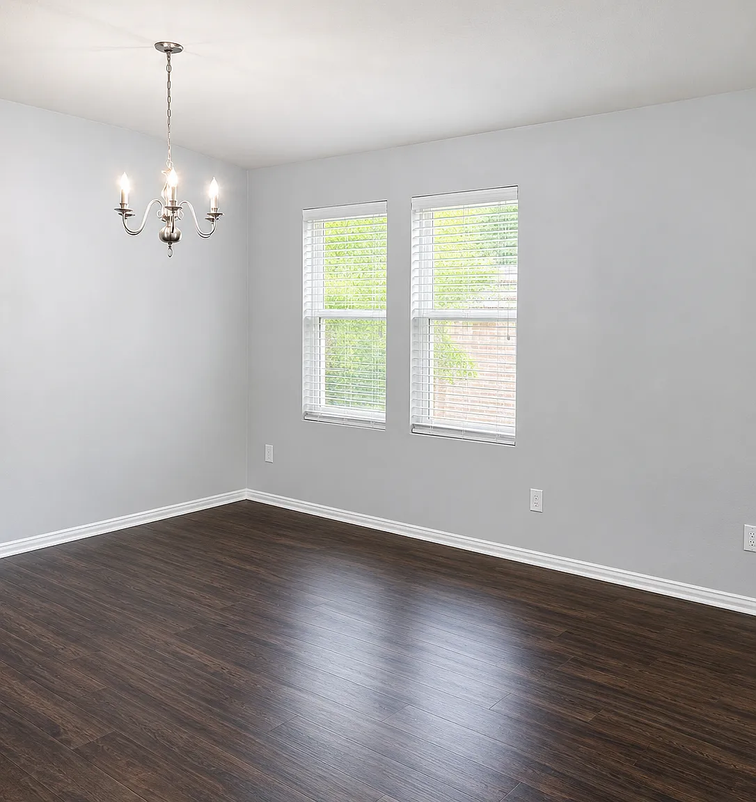 4 bed, 2177 sqft, $2,100 — Photo 4
