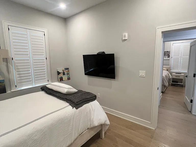37 Horace St #102 — Photo 21