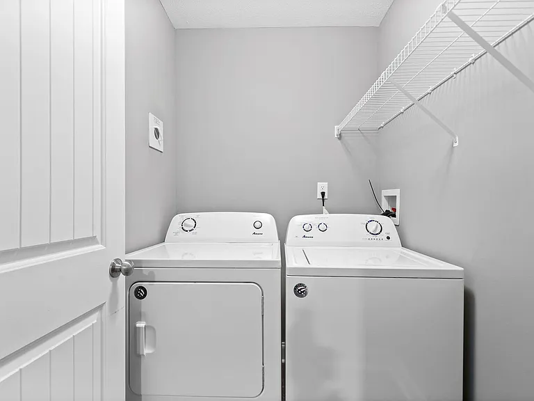 Professional Park Townhomes — Photo 29