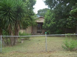 406 E Tres Palacios Ave, Palacios, TX 77465