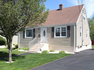 299 Goldenrod Ave, Bridgeport, CT 06606