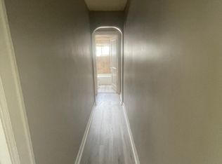 330 19th St #B, Dunbar, WV 25064