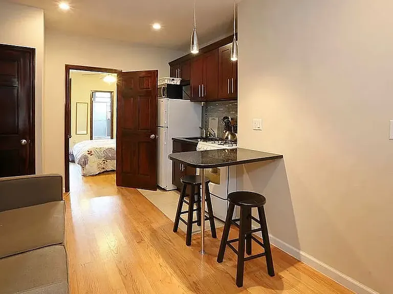 102 W 134th St #2L — Photo 3