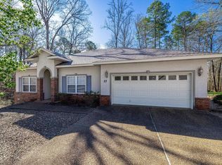 17 Sacedon Ln, Hot Springs Village, AR 71909