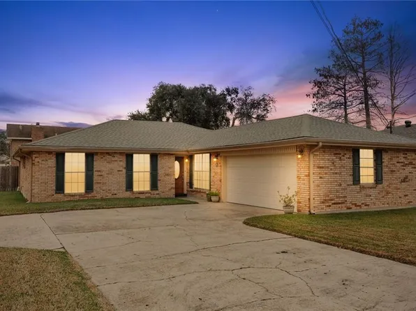 114 Christine Pl, Belle Chasse, LA 70037