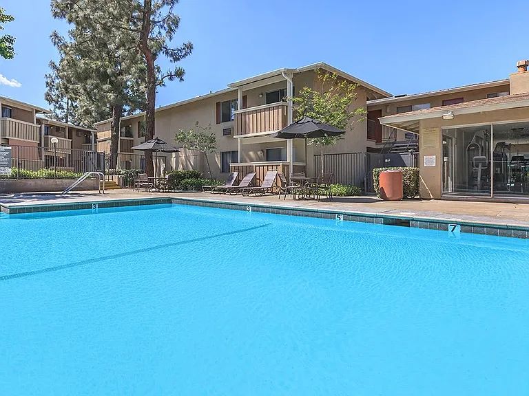 3070 E Frontera St — Photo 23