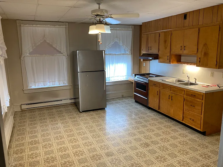 100 E State St #3 — Photo 1