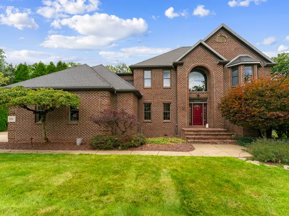 652 Saddlebrook Dr, Youngstown, OH 44512