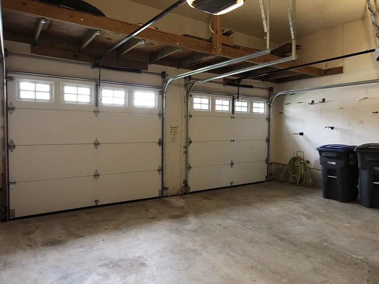 14015 Wood Rock Way — Photo 33