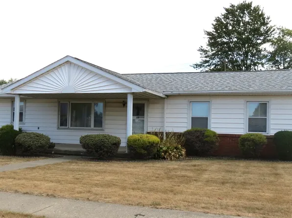 704 S Main St, Jackson Center, OH 45334