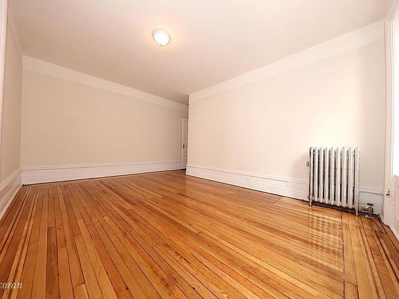 3rd image of 61 Tiemann Pl #41