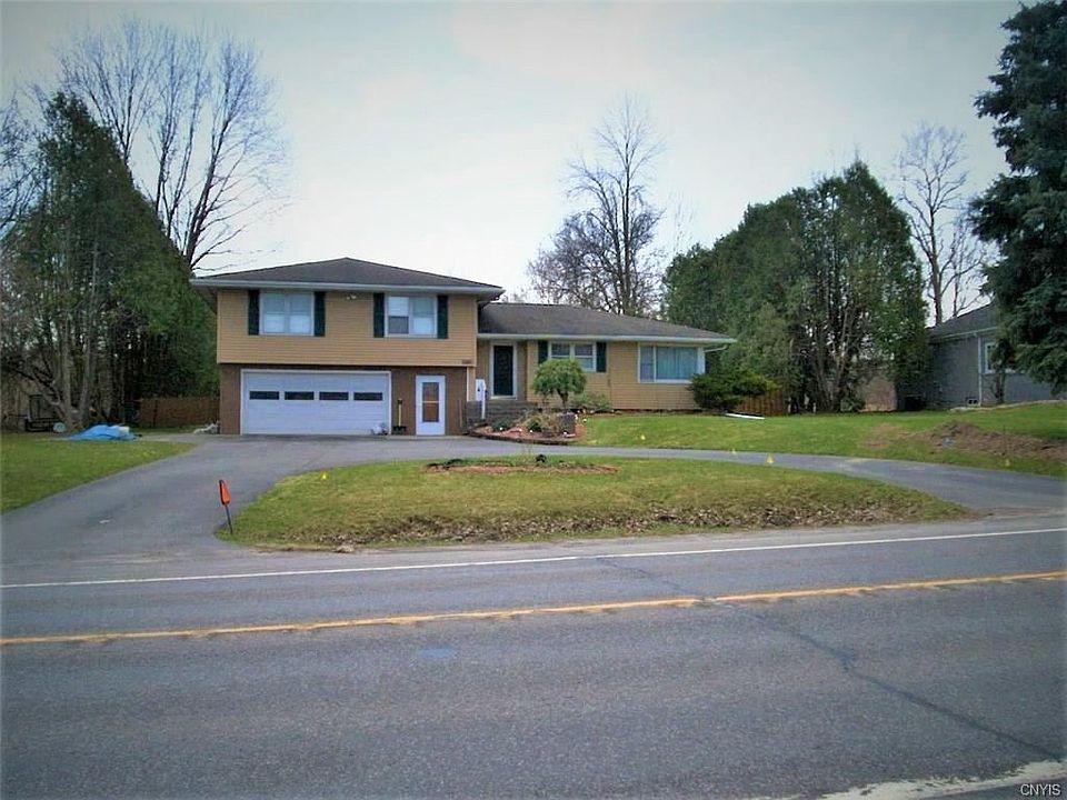 1st image of 3760 Seneca Tpke