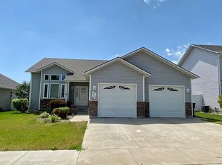 1909 24th St W, Williston, ND 58801