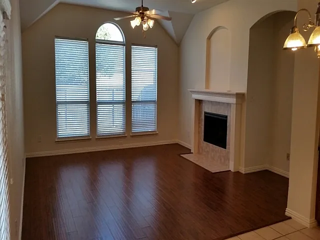 7501 Providence Dr — Photo 4