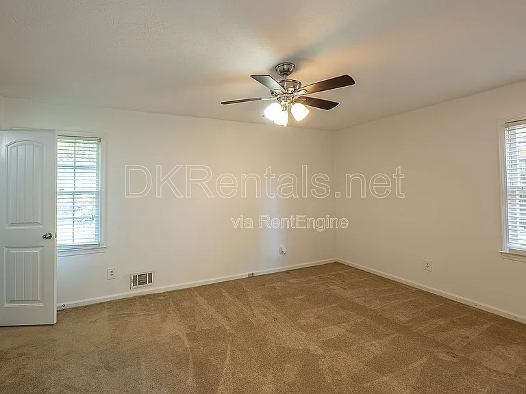 120 Burnett Way — Photo 10