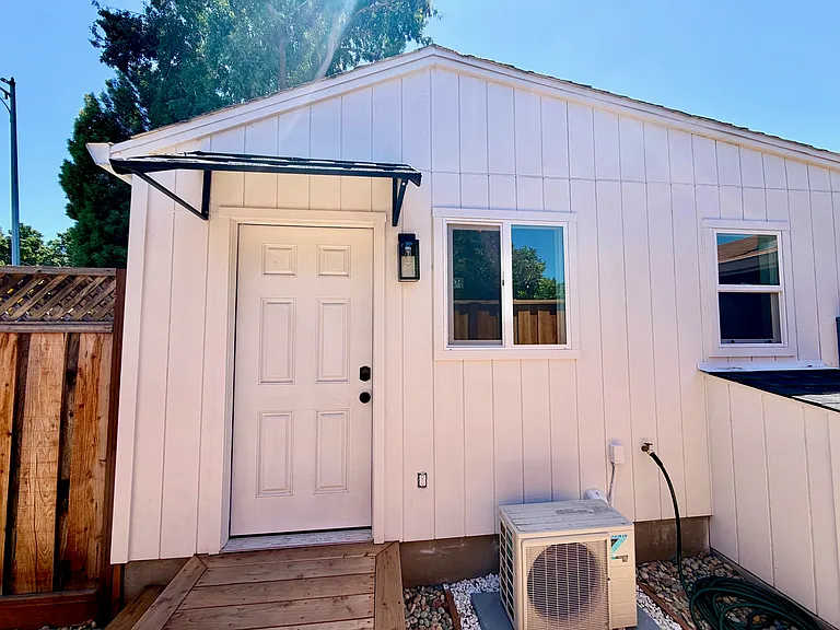 354 Fuller Ave #B — Photo 4