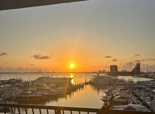 555 NE 15th St APT 418, Miami, FL 33132