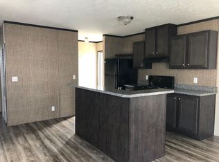 28677 S Maple St, Romulus, MI 48174