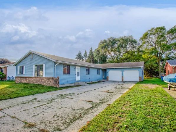 478 W 30th St, Holland, MI 49423