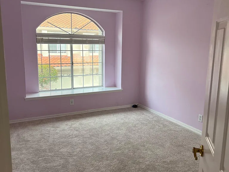 2111 Cuesta Dr — Photo 18