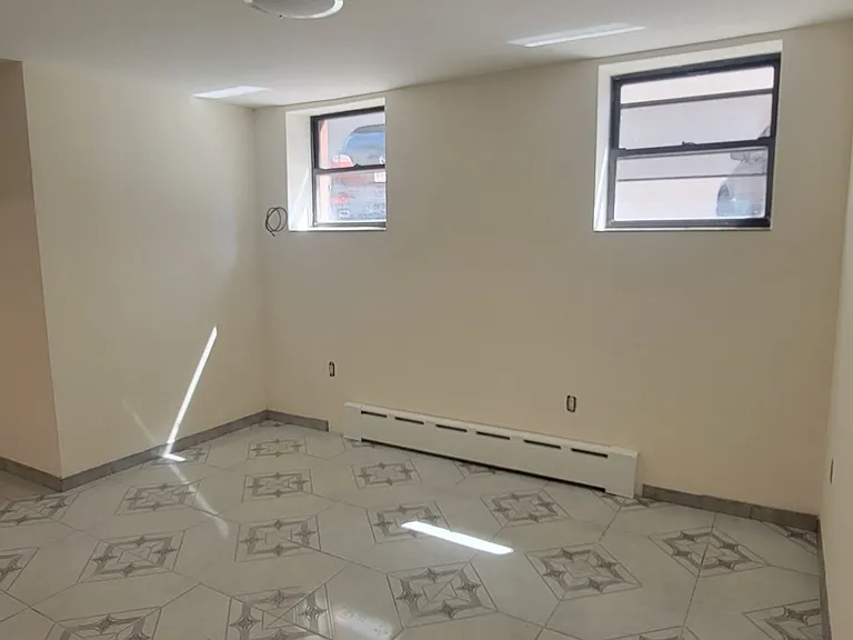 25-83 44th St #1G — Photo 3