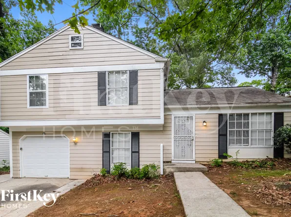 4631 Garden Hills Dr, Stone Mountain, GA 30083