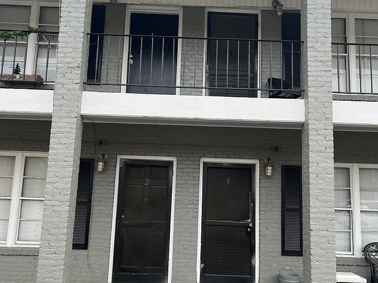 520 Pine Ave — Photo 5