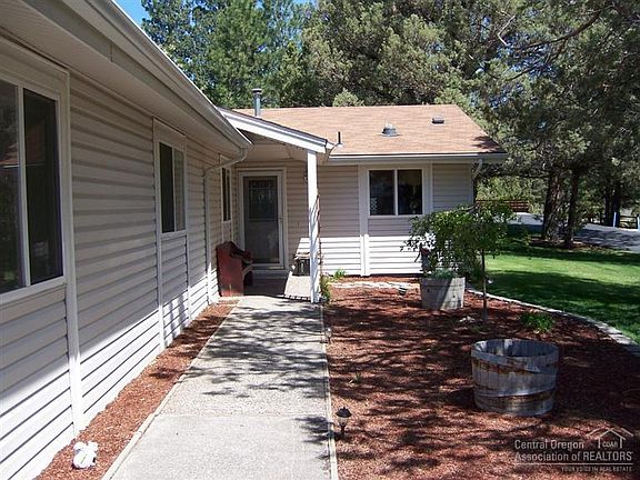 2nd image of 20748 Sherwood Ct