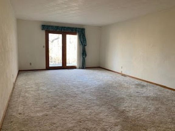 3rd image of 5054 Valley Pines Dr #5054
