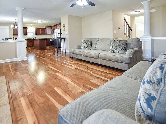 4th image of 3741 Windhaven Dr