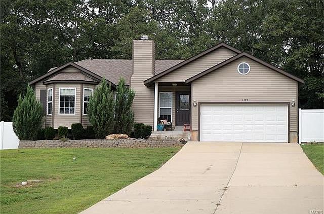 1st image of 1379 & 1383 Lakeshore Dr