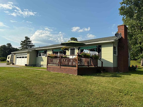 3rd image of 172 Pinewoods Road