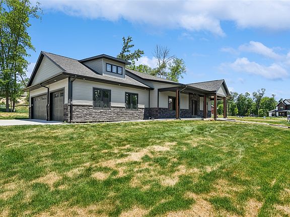 2nd image of 5630 Seminole Valley Trl NE