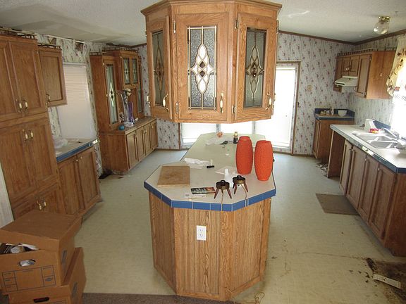 5th image of 1804 Amber Dr