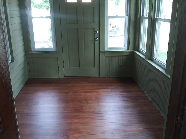 612 W Summer St #1 — Photo 8