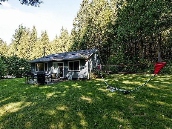 3rd image of 2442 Grant Rd