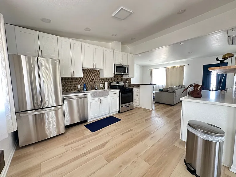 5746 Halsey Ave — Photo 16